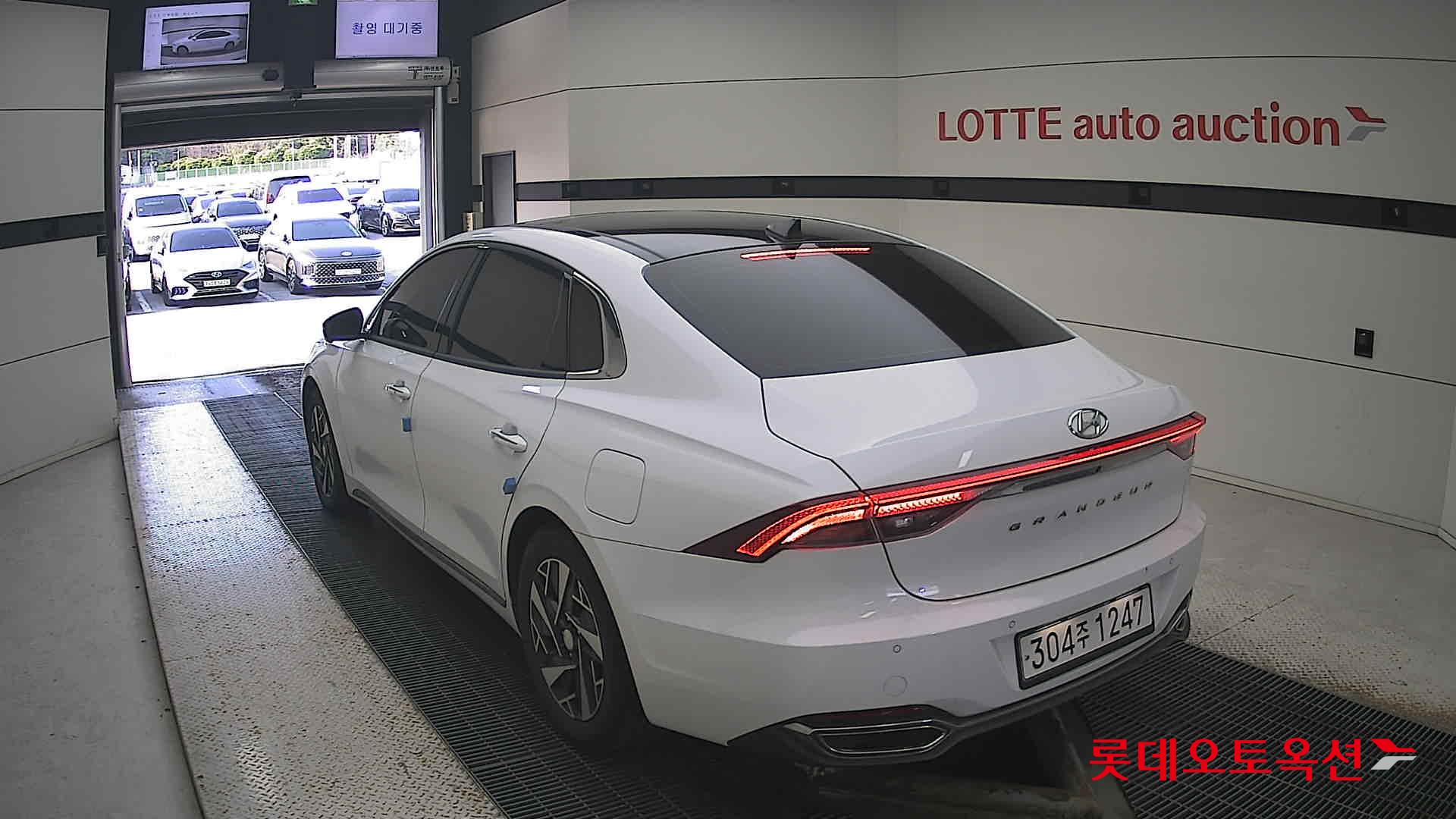 هيونداي - أزيرا - Image 9