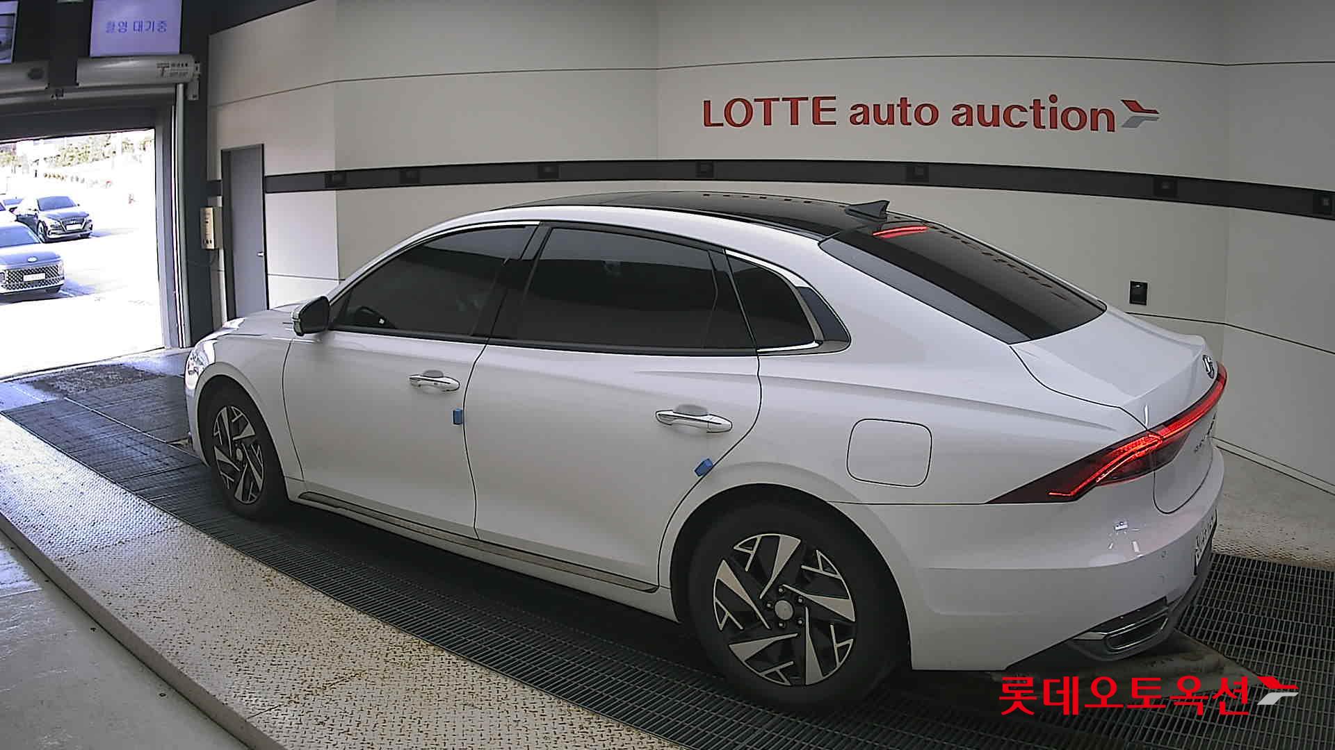 هيونداي - أزيرا - Image 10