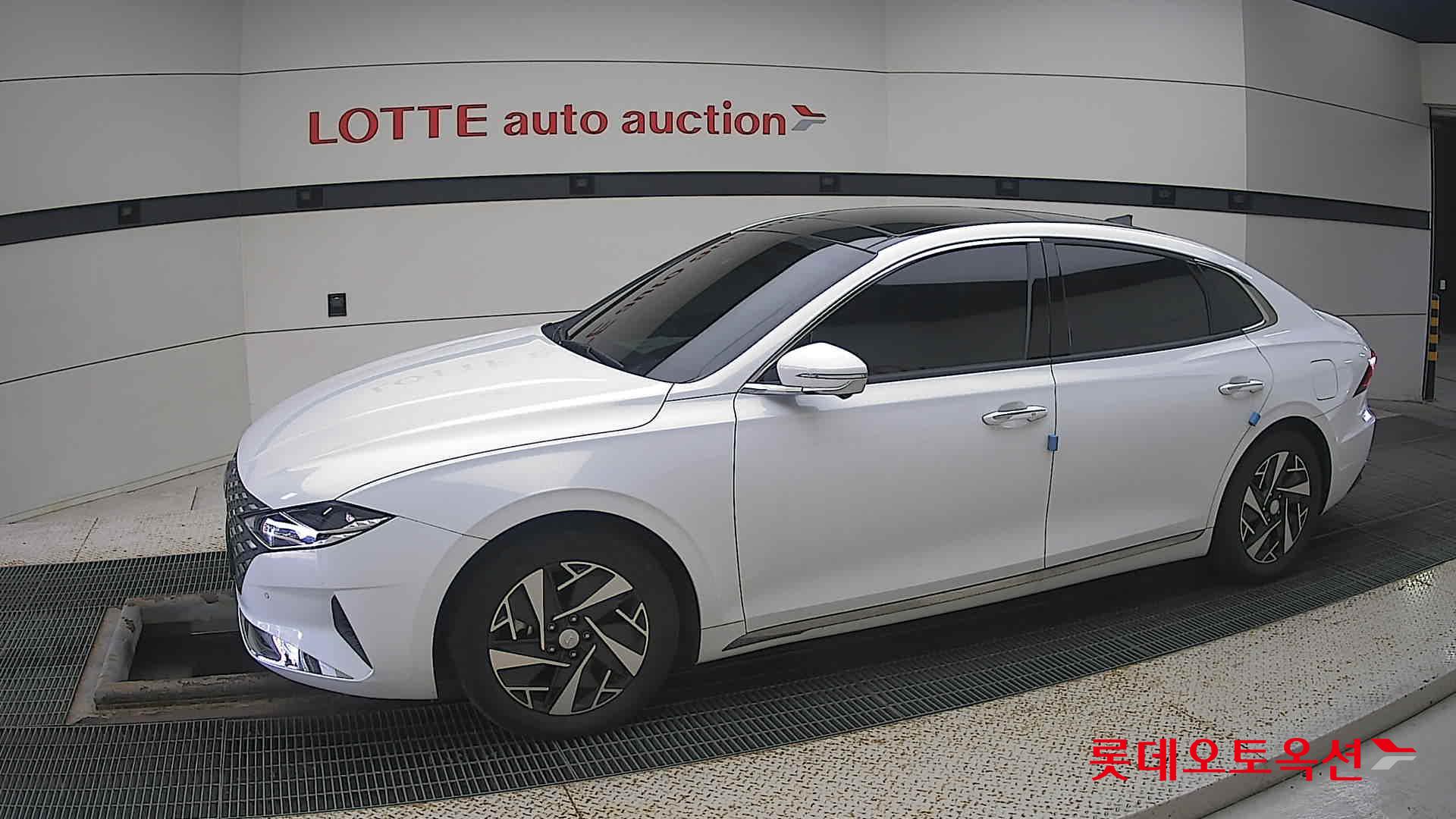 هيونداي - أزيرا - Image 12