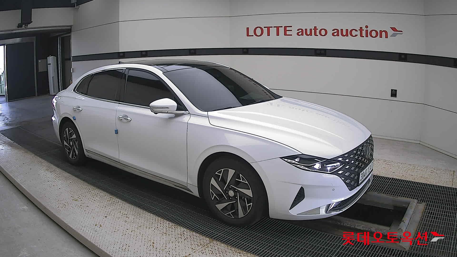 هيونداي - أزيرا - Image 16