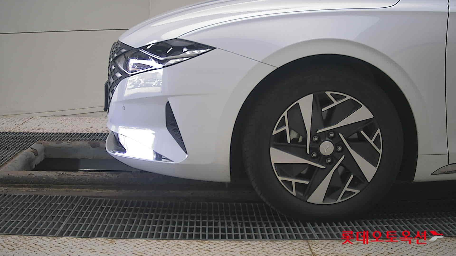 هيونداي - أزيرا - Image 21