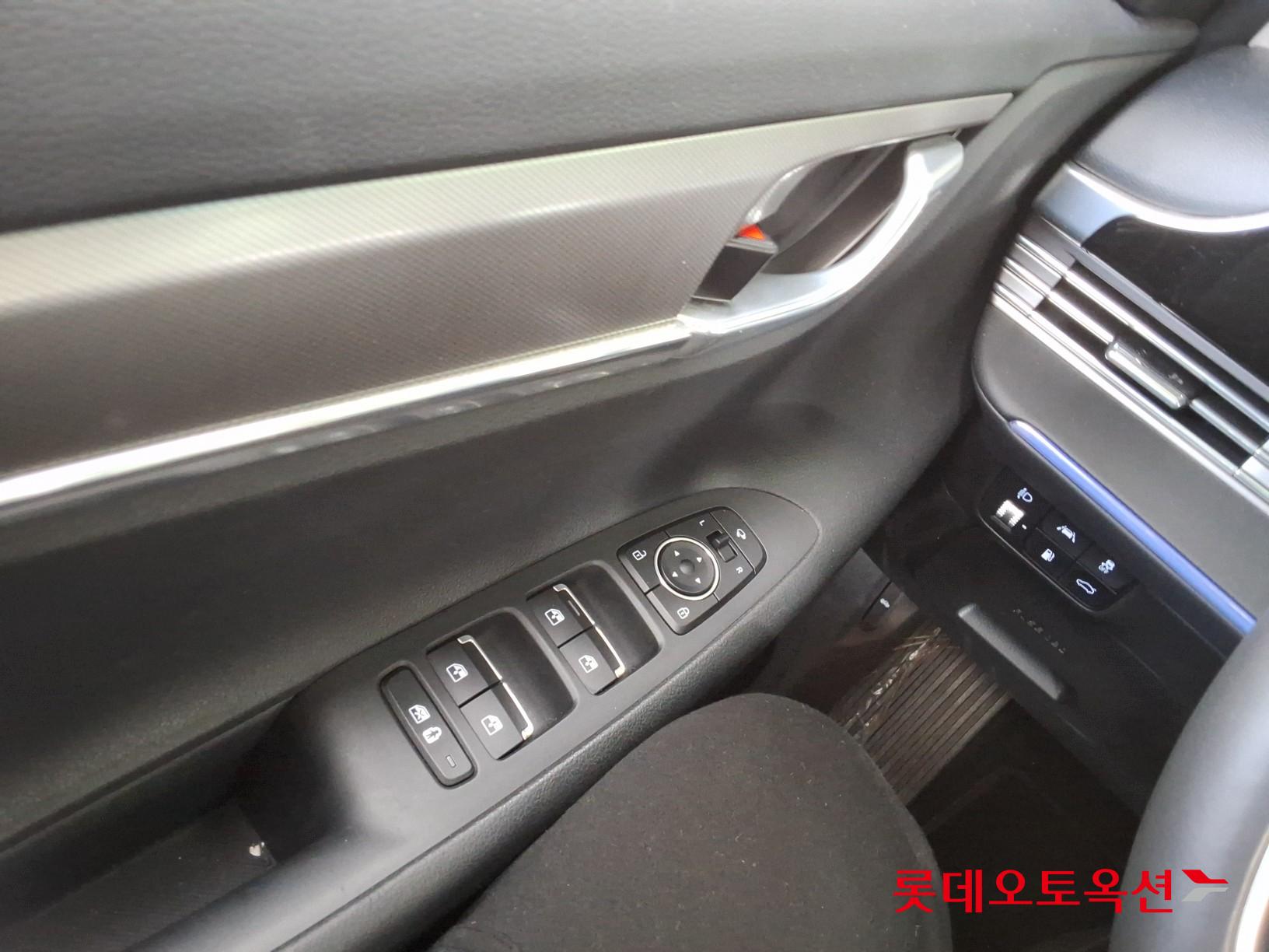 هيونداي - أزيرا - Image 28