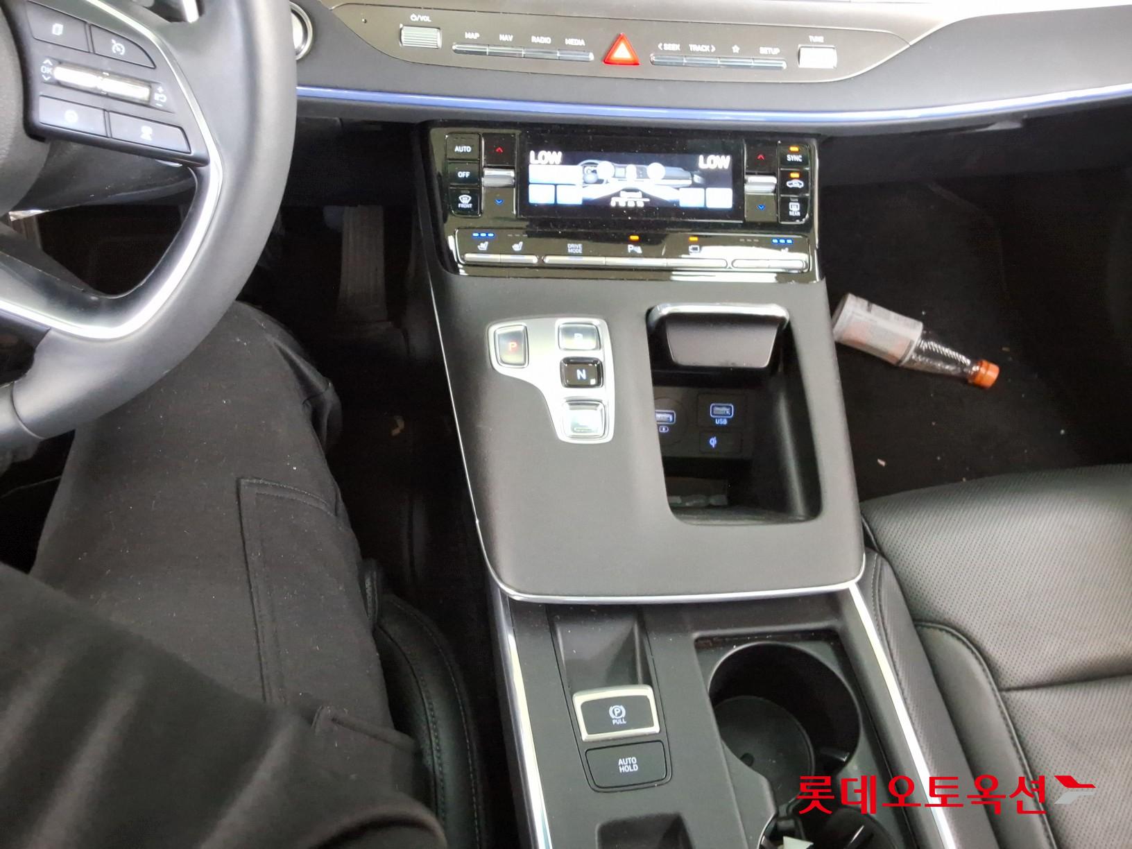 هيونداي - أزيرا - Image 32