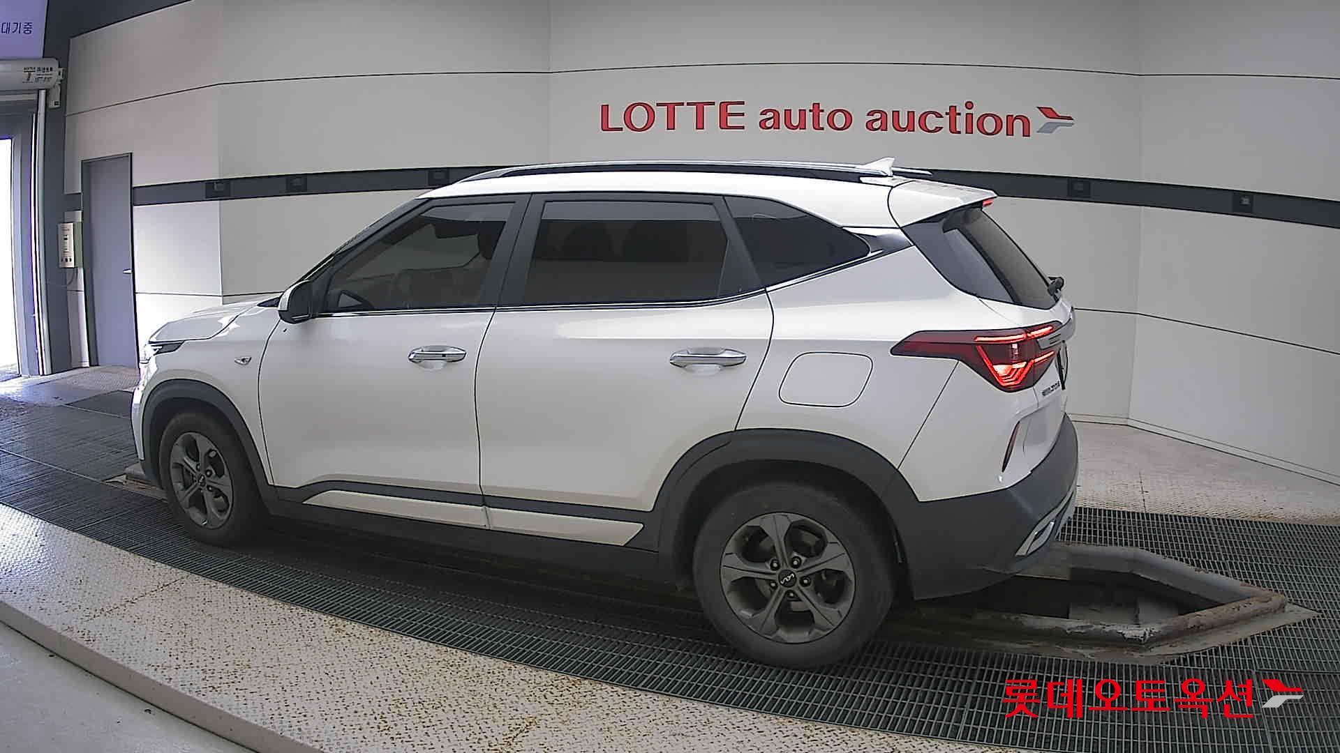 كيا - سيلتوس - Image 11