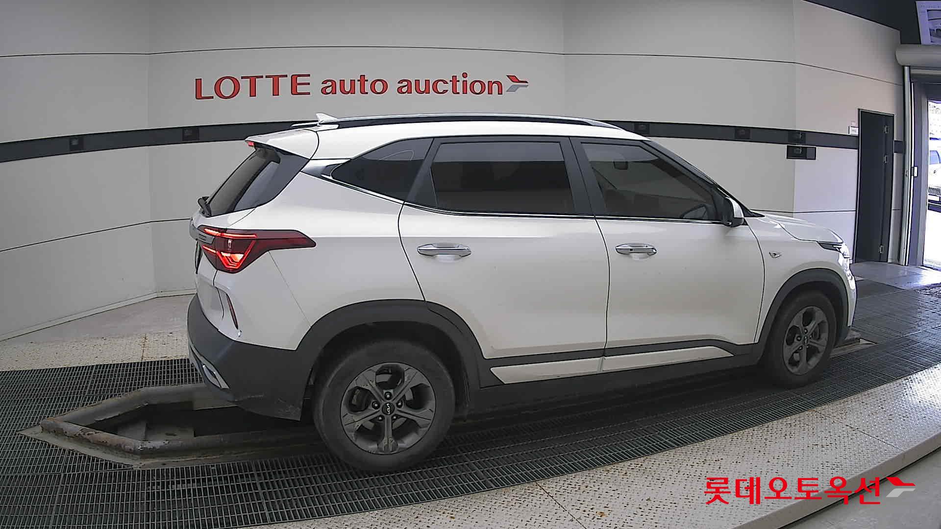 كيا - سيلتوس - Image 18