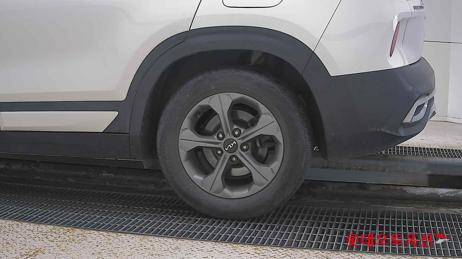 كيا - سيلتوس - Image 22