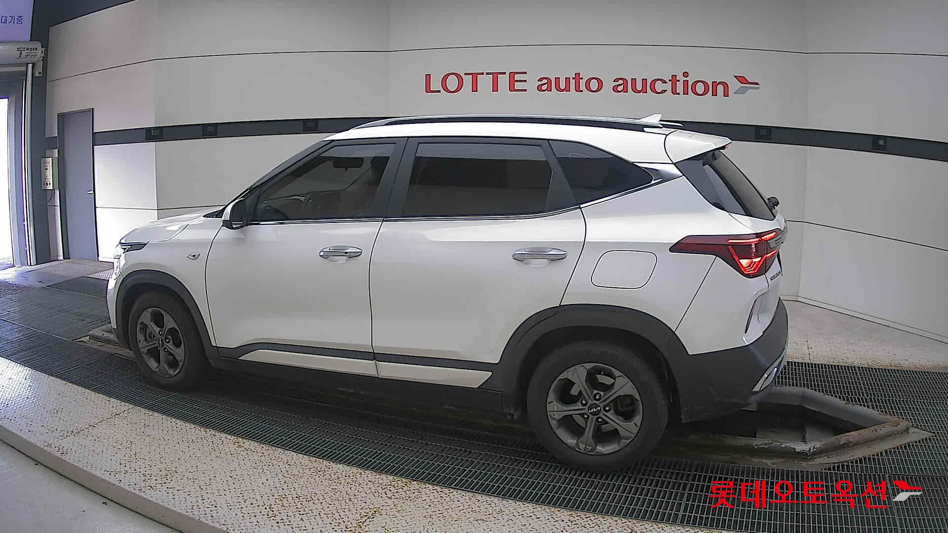 كيا - سيلتوس - Image 11