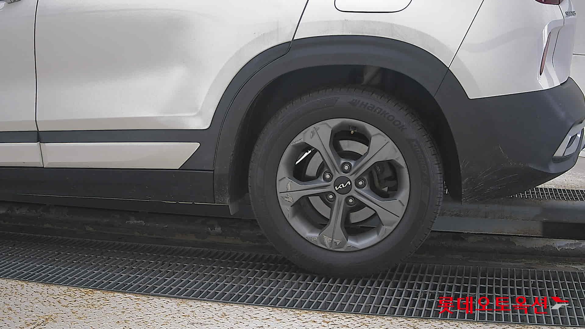 كيا - سيلتوس - Image 22