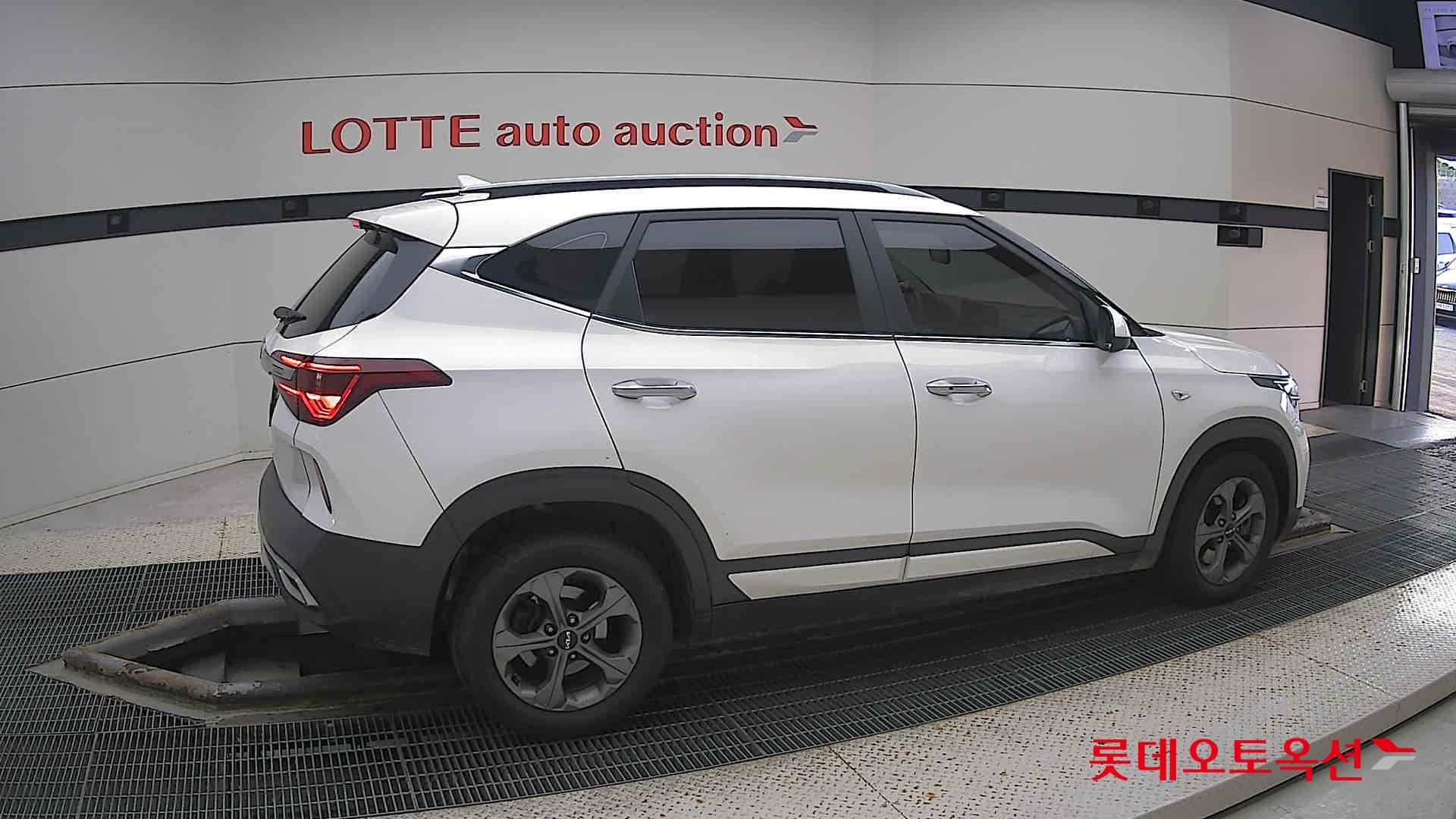 كيا - سيلتوس - Image 18