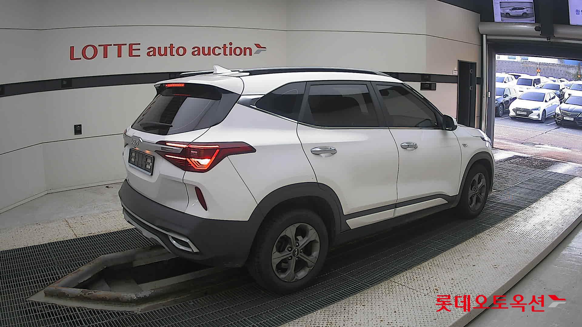 كيا - سيلتوس - Image 19