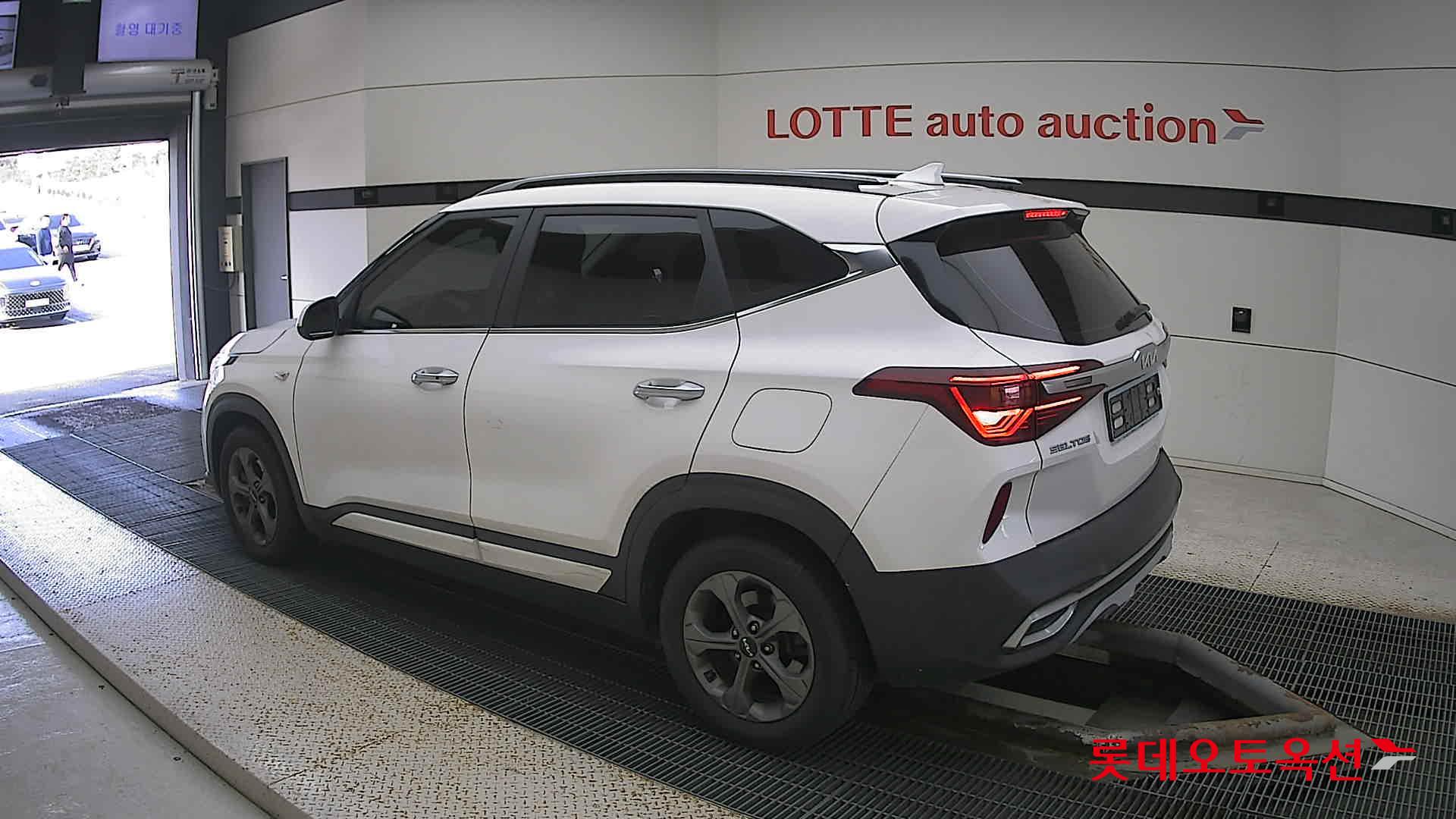 كيا - سيلتوس - Image 10