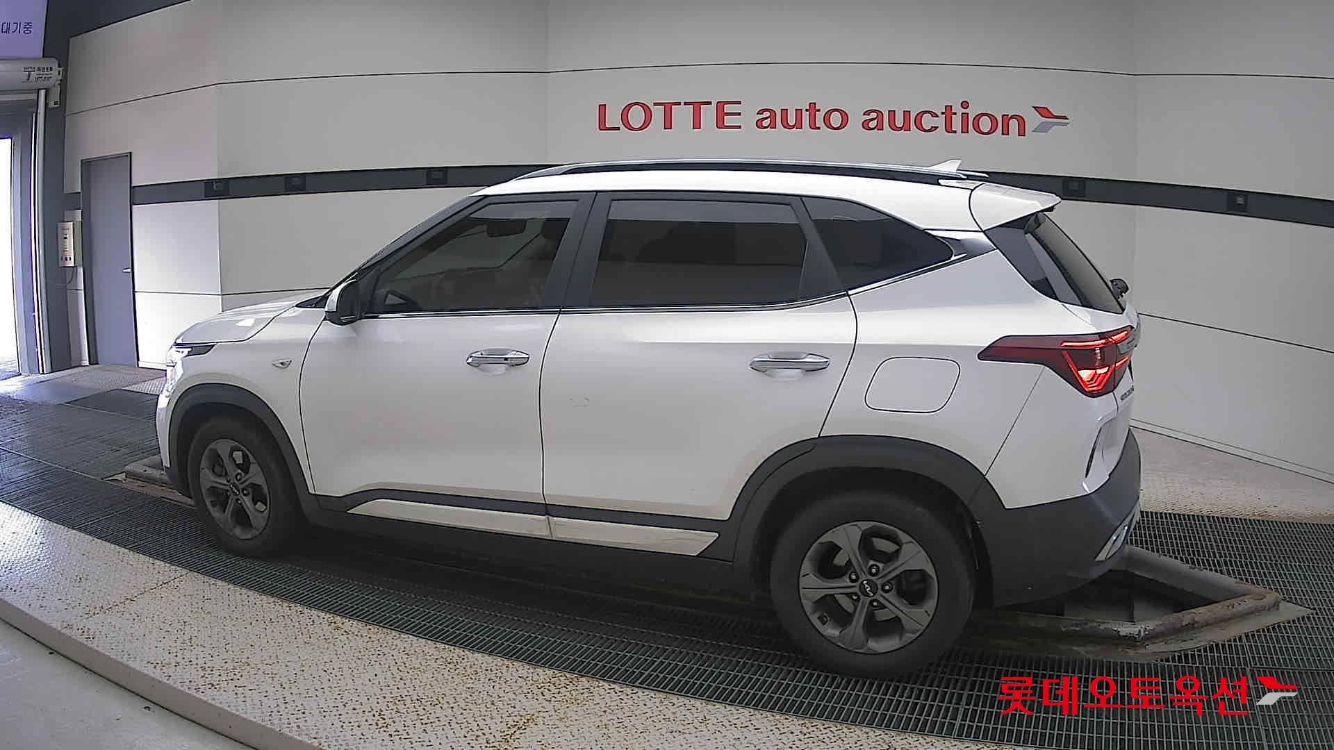 كيا - سيلتوس - Image 11