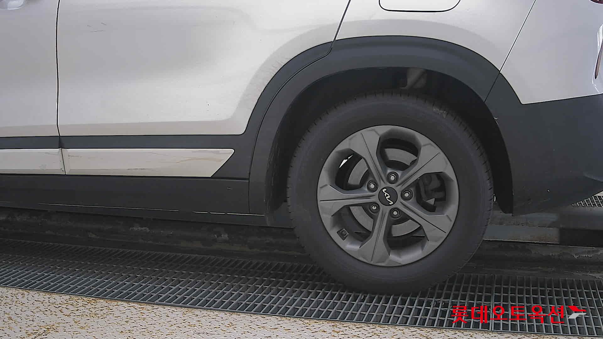 كيا - سيلتوس - Image 22