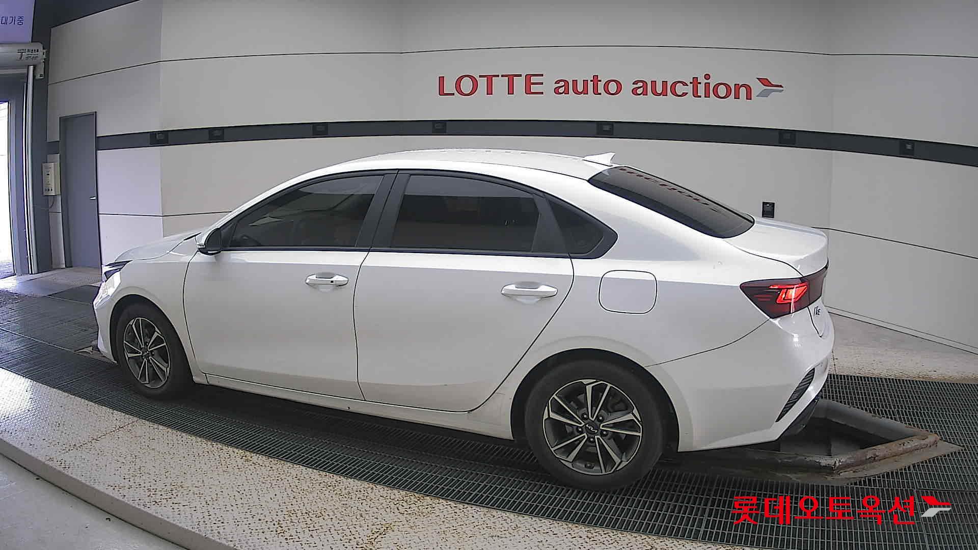 كيا - K3 - Image 11