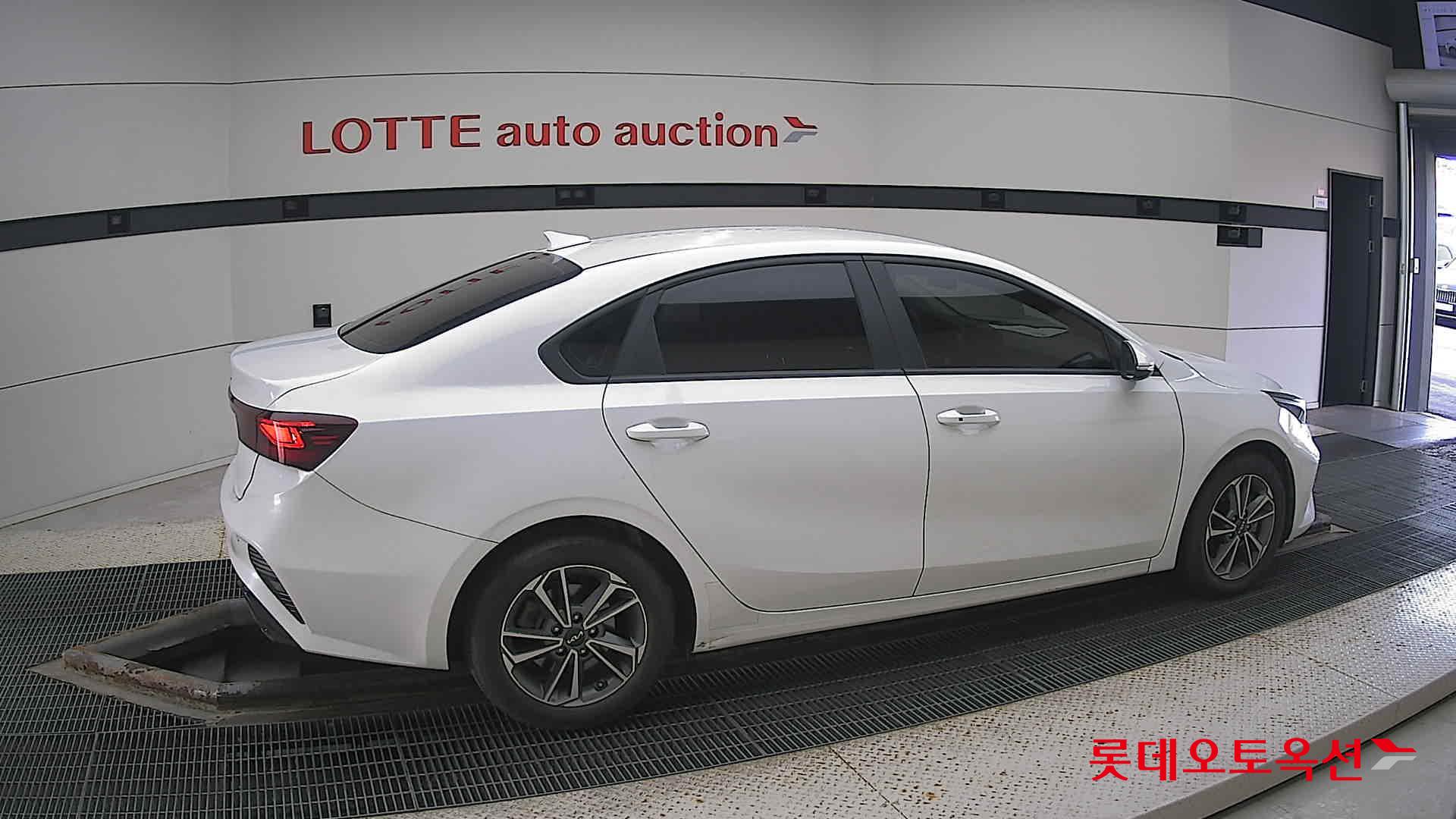 كيا - K3 - Image 18