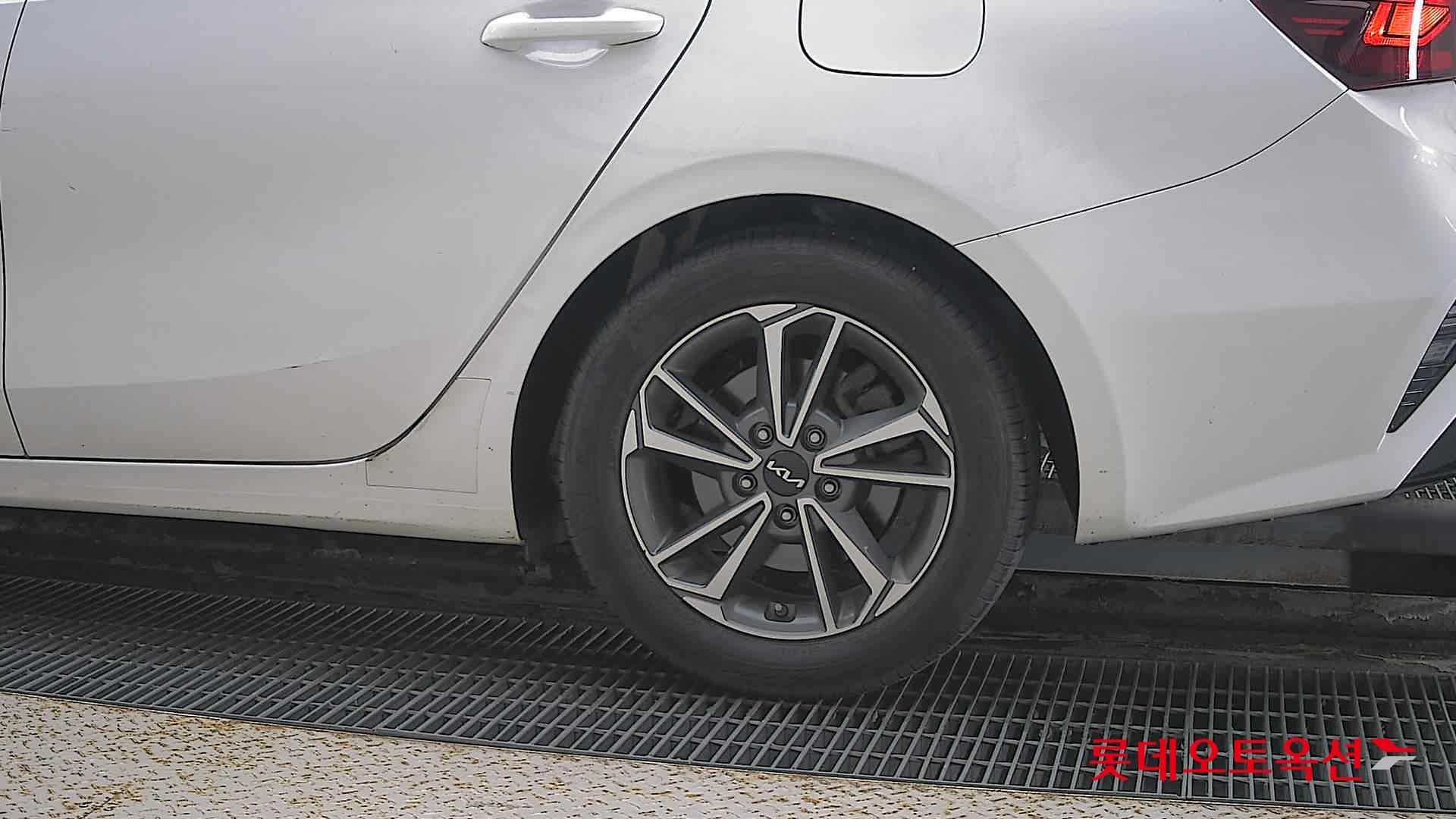 كيا - K3 - Image 22