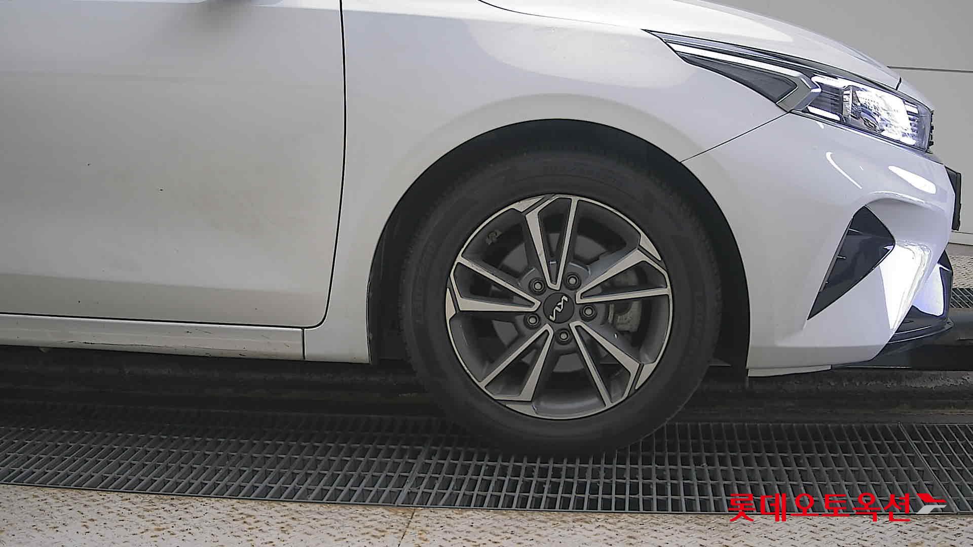 كيا - K3 - Image 23