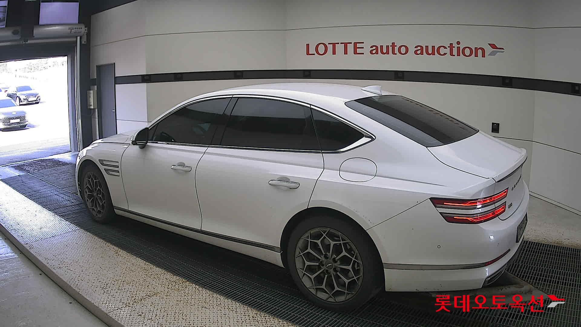 جينسس - جي 80 - Image 10