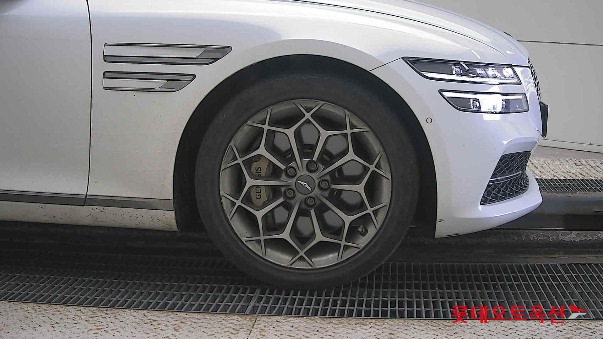 جينسس - جي 80 - Image 23