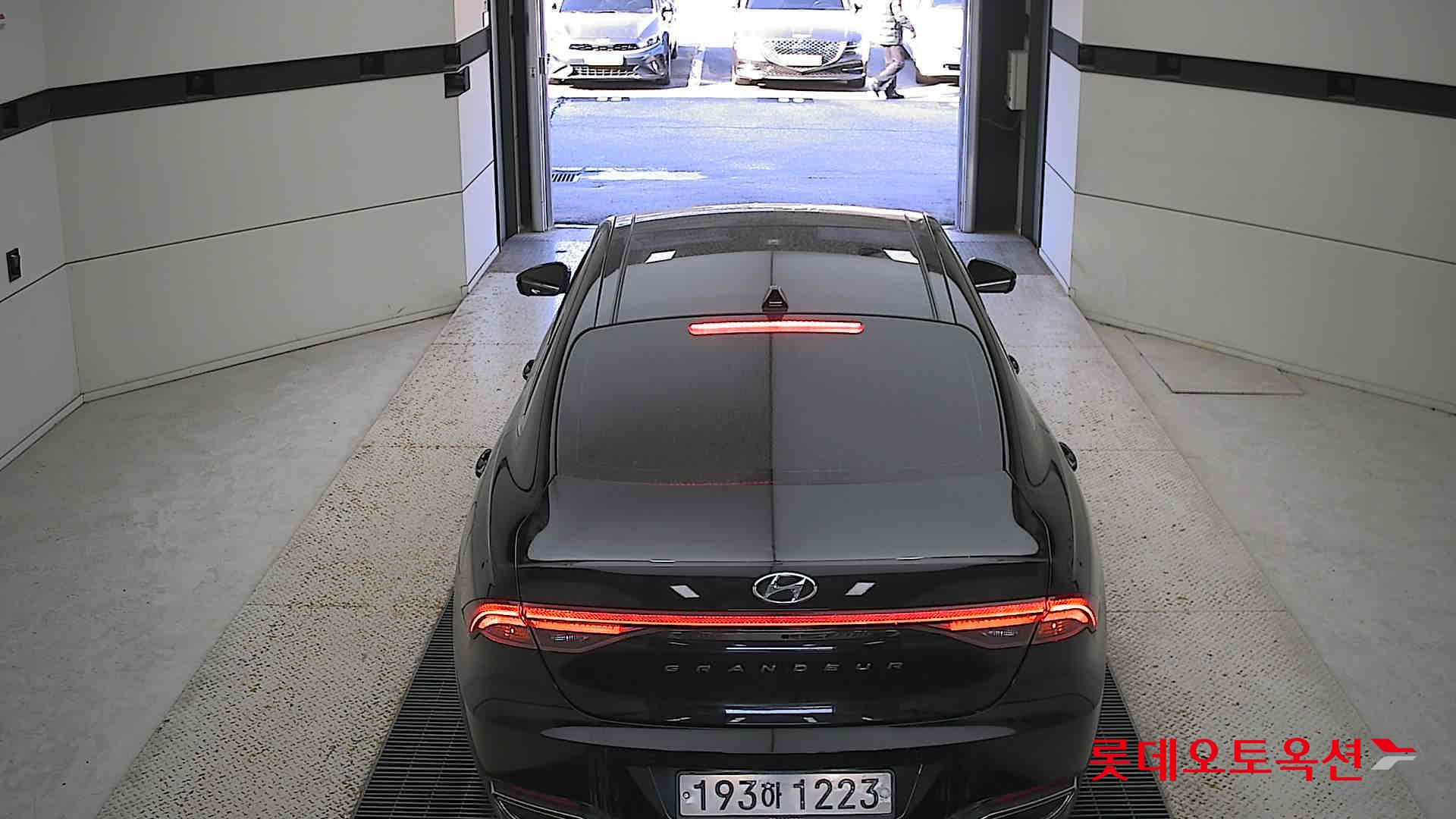 Hyundai Grandeur 2022 Midnight Black Pearl из Кореи, фото 5