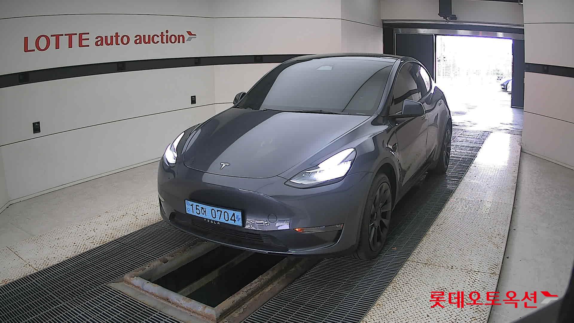 Tesla Model Y Long Range 2022 Midnight Silver Metallic из Кореи