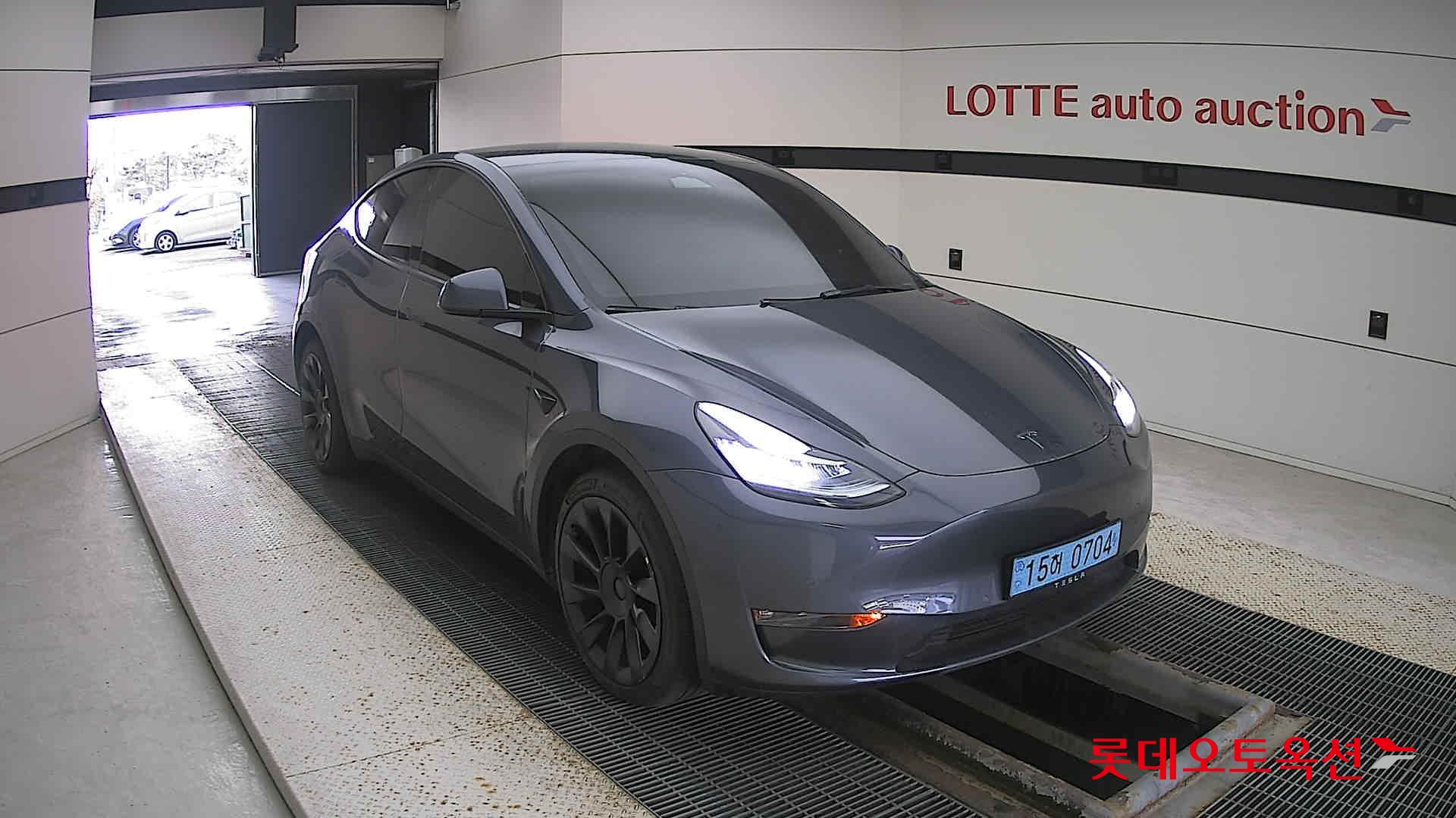 Tesla Model Y Long Range 2022 Midnight Silver Metallic из Кореи, фото 2