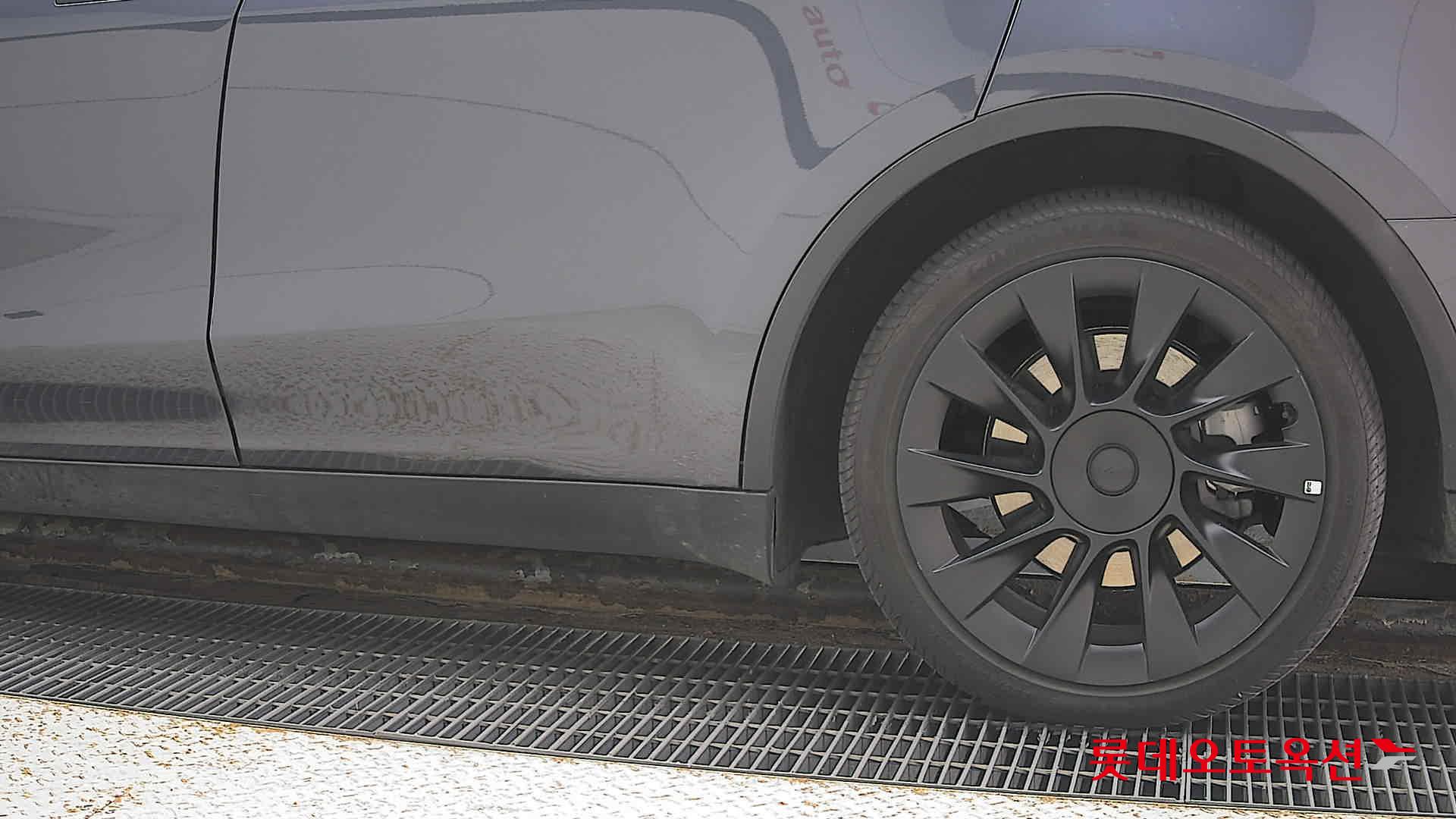 Tesla Model Y Long Range id 3441831 из Кореи 22