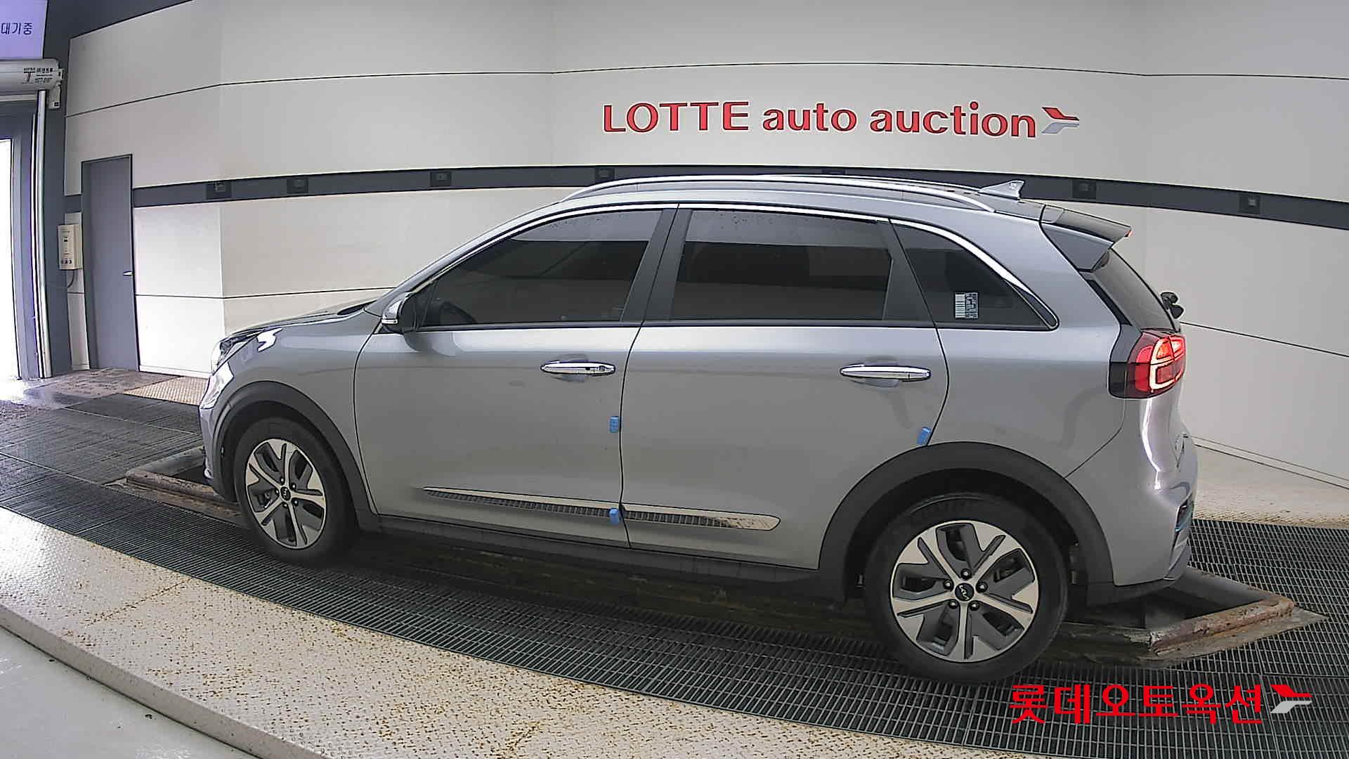 Kia Niro EV id 3471568 из Кореи 11