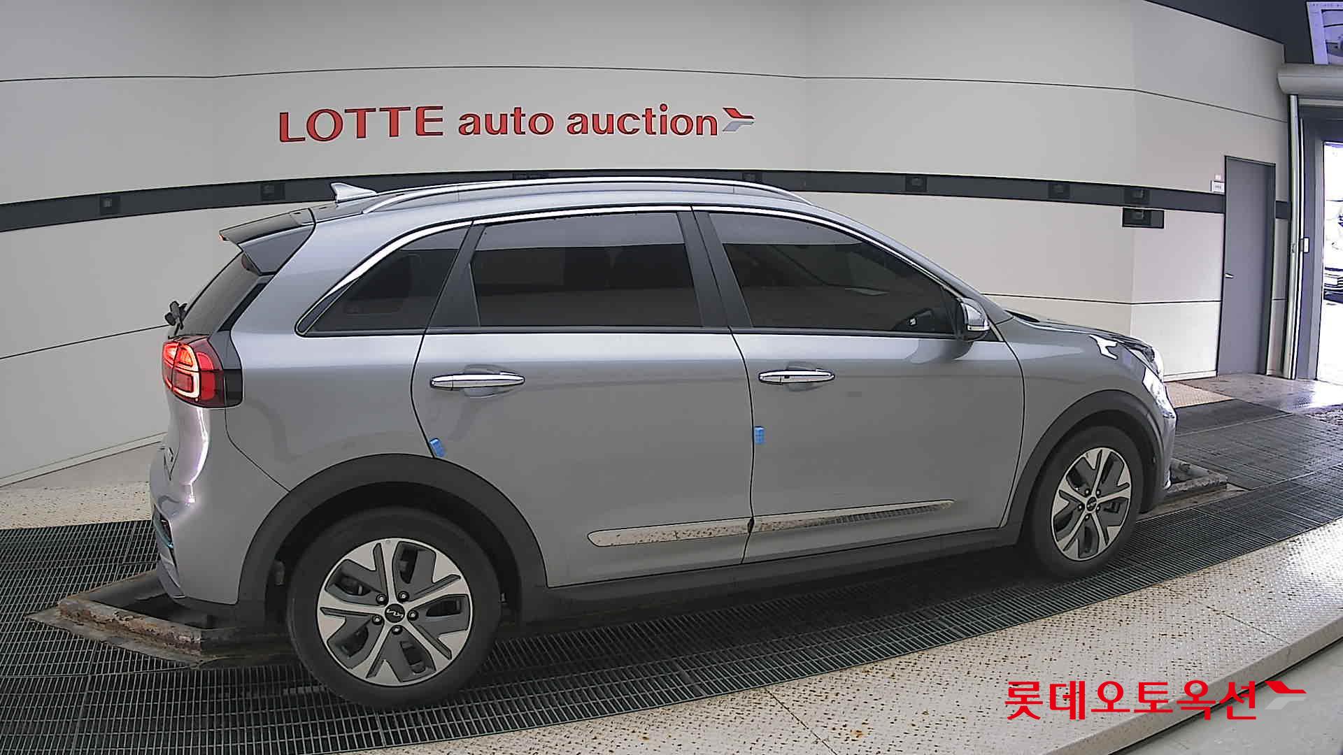 Kia Niro EV id 3471568 из Кореи 18