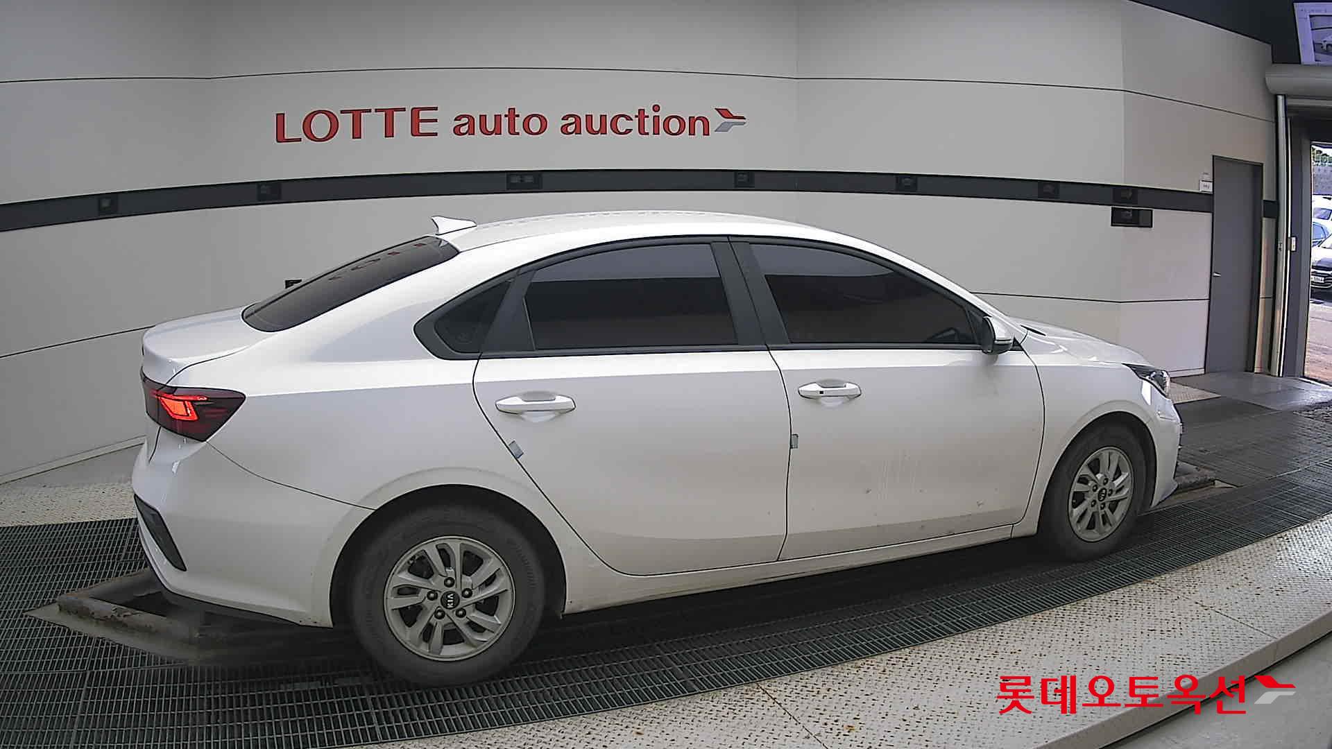 Kia K3 id 3446731 из Кореи 18