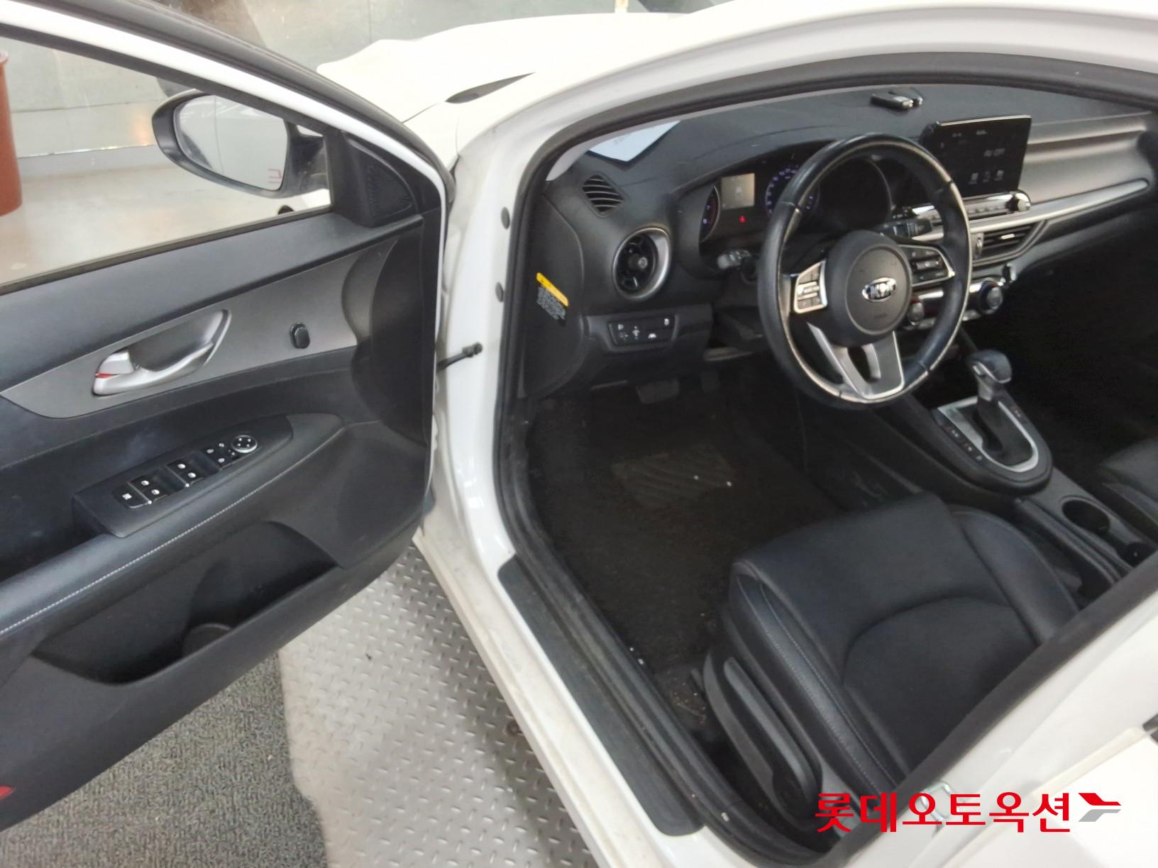 Kia K3 id 3446731 из Кореи 35