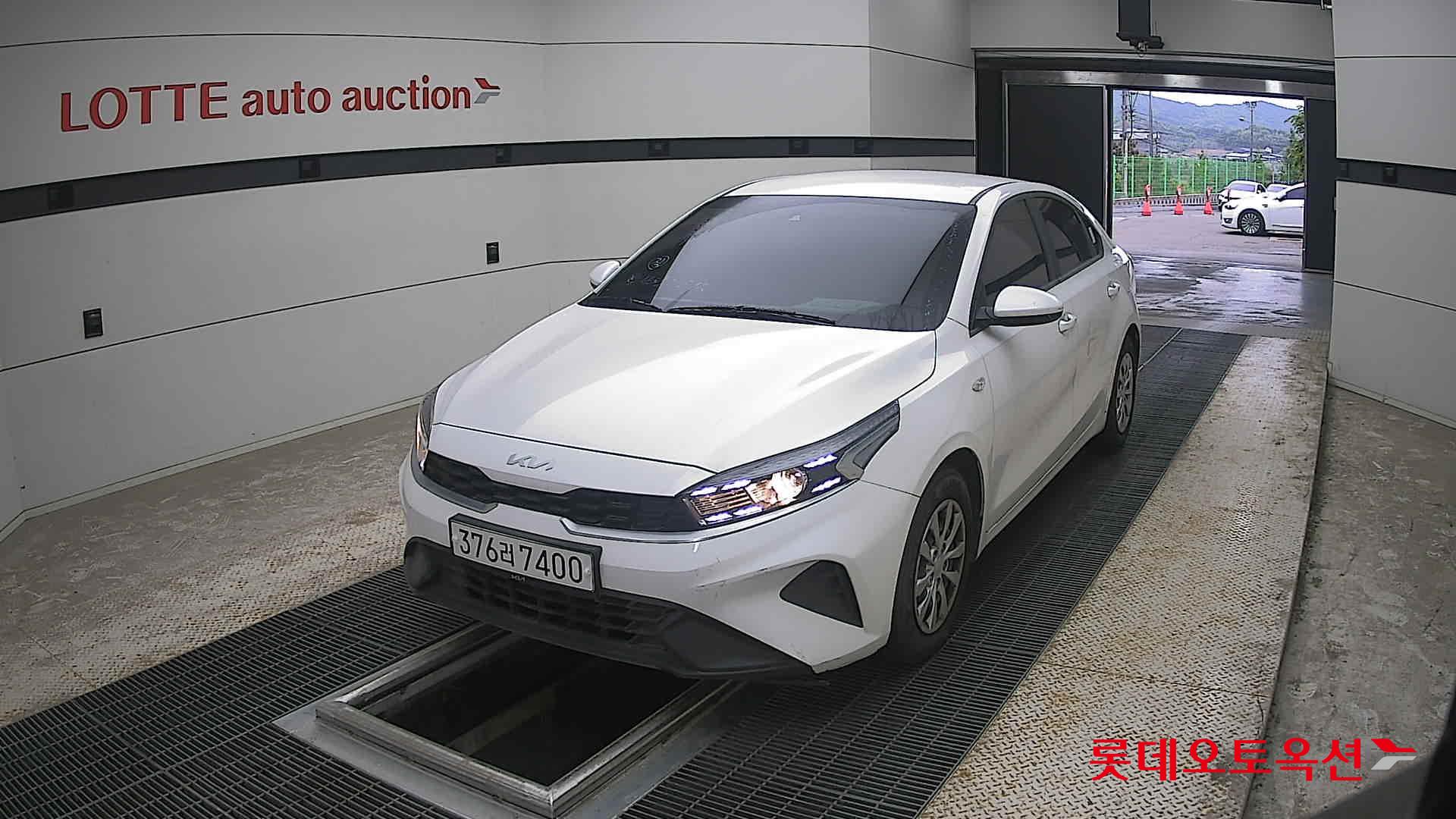 Kia K3 - 10