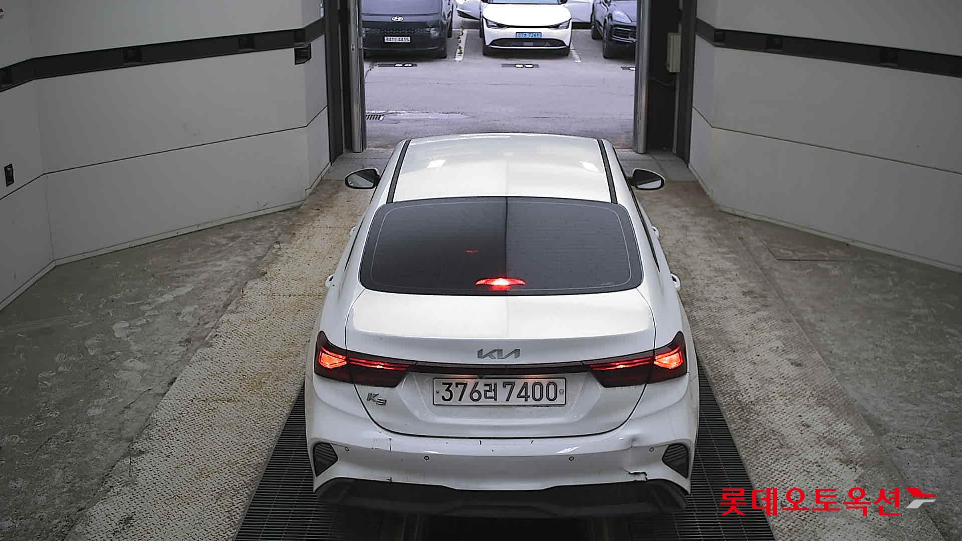 Kia K3 - 17