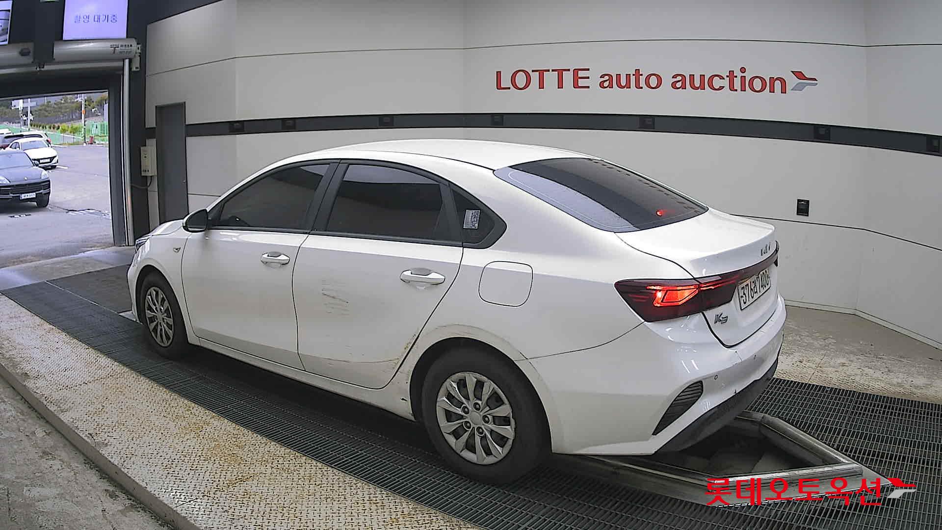 Kia K3 - 15