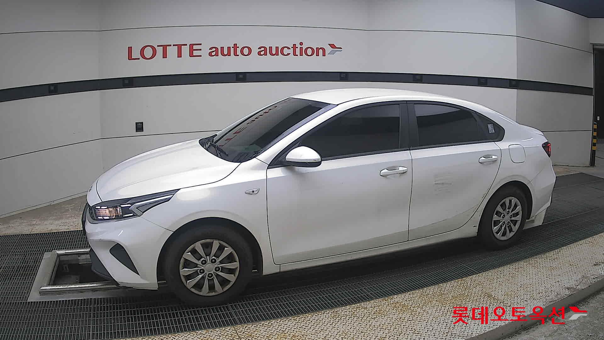 Kia K3 - 12