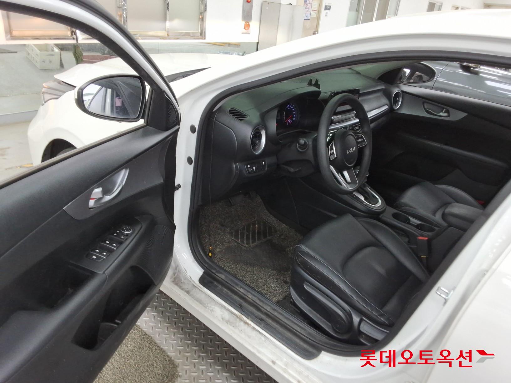 Kia K3 - 34