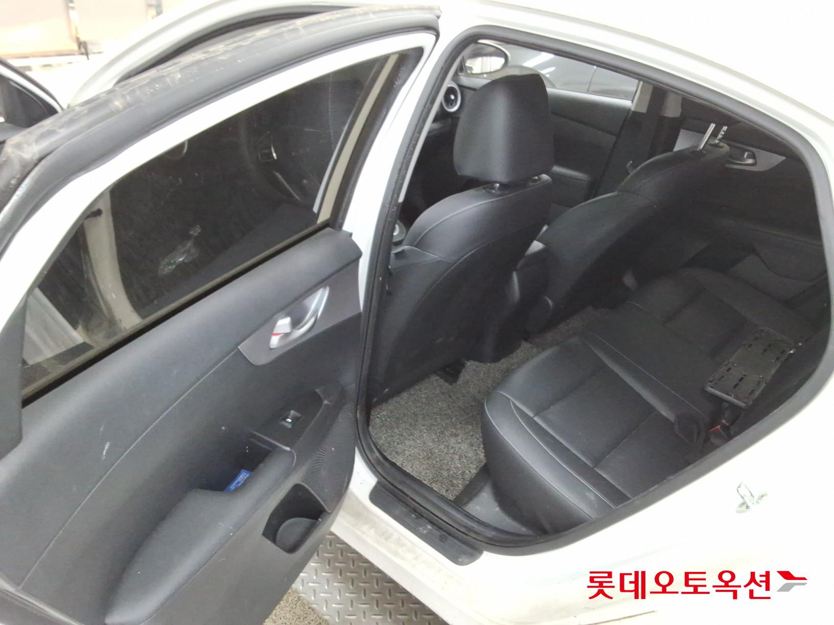 Kia K3 - 36