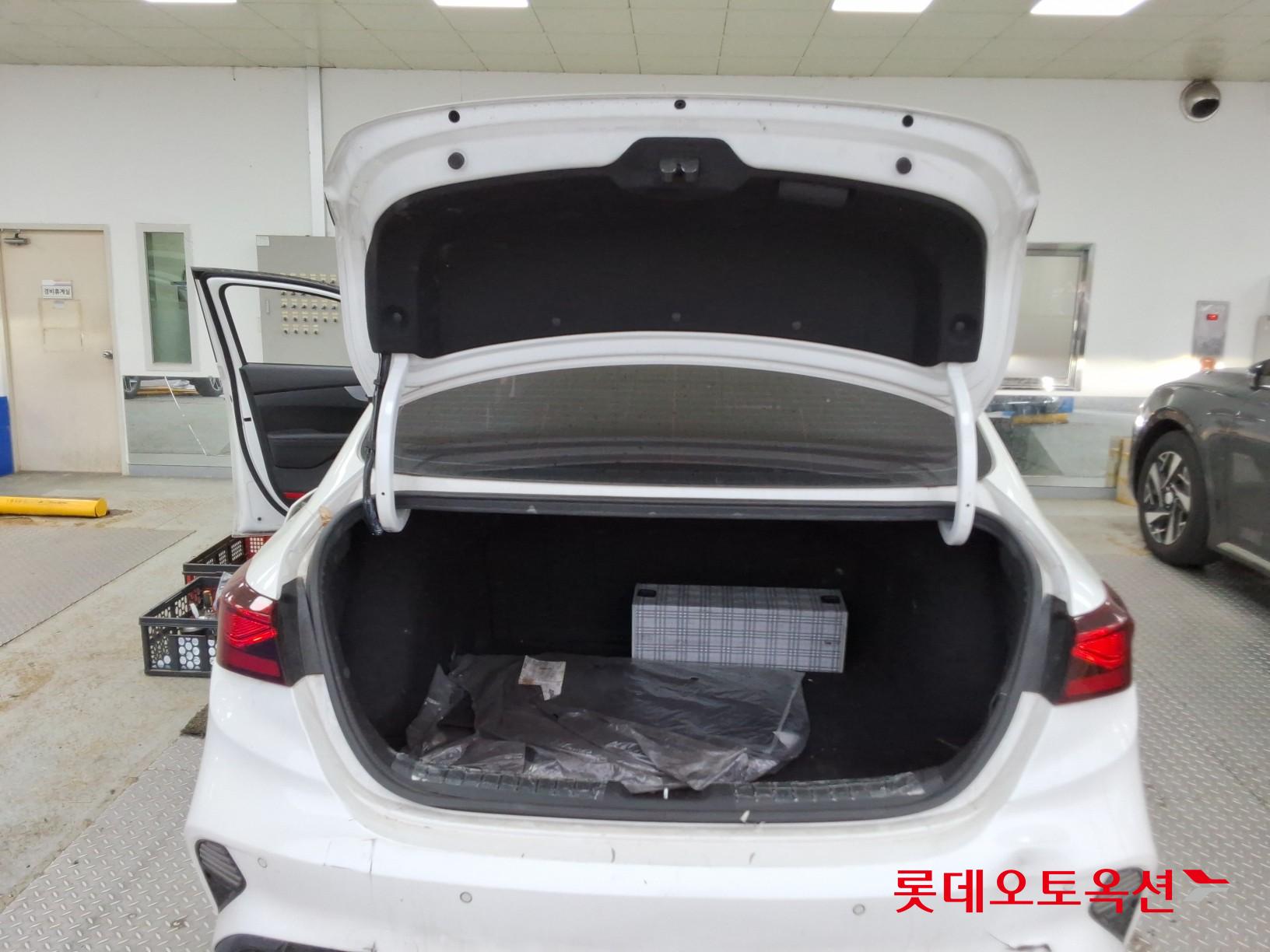 Kia K3 - 9
