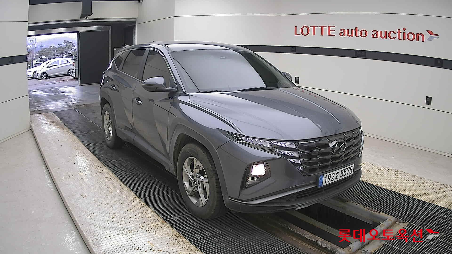 Hyundai Tucson 2023 Titanium Grey Metallic из Кореи, фото 2