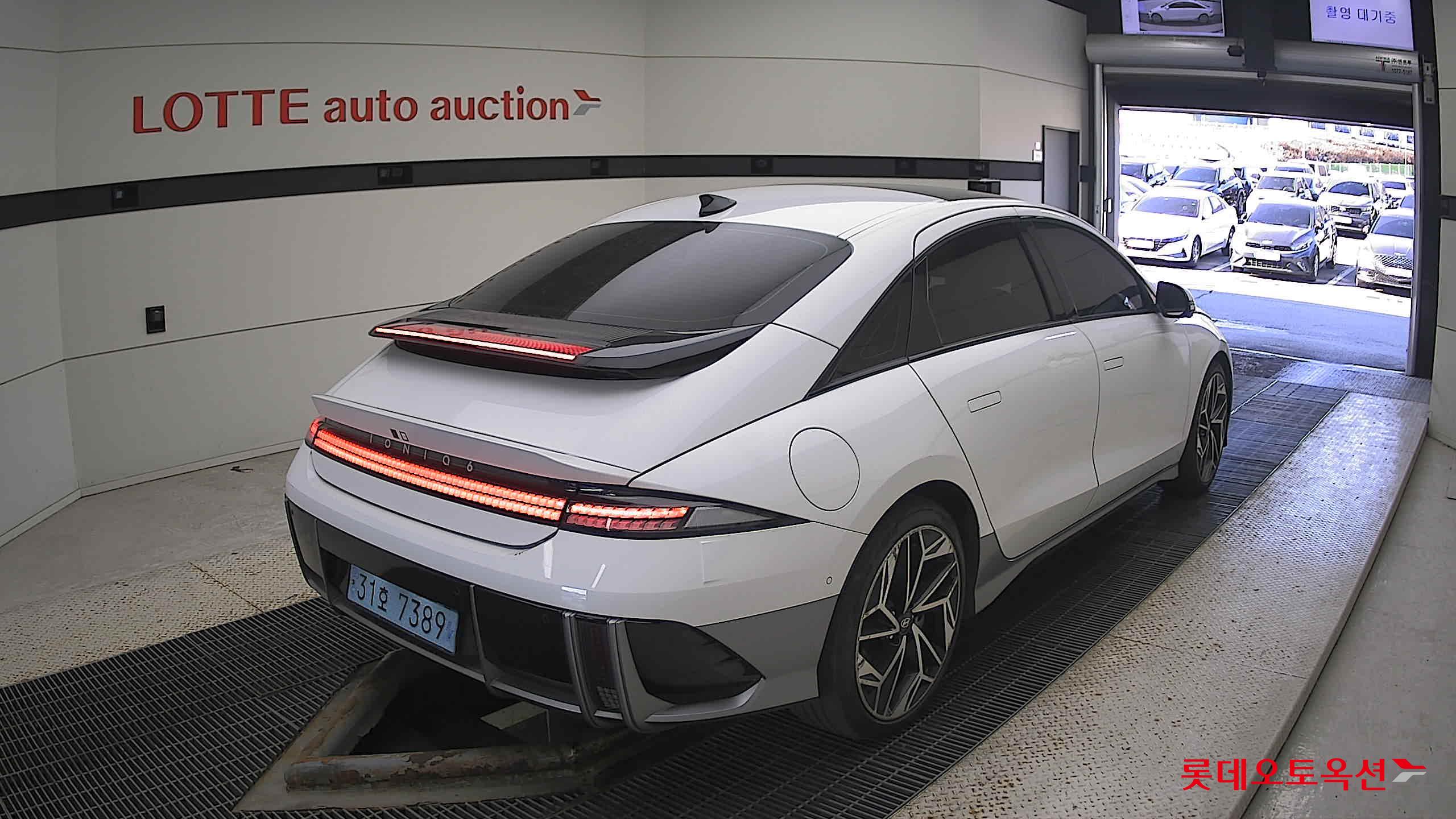 Hyundai IONIQ 6 2023 Serenity White Pearl (Optional addition) из Кореи, фото 4