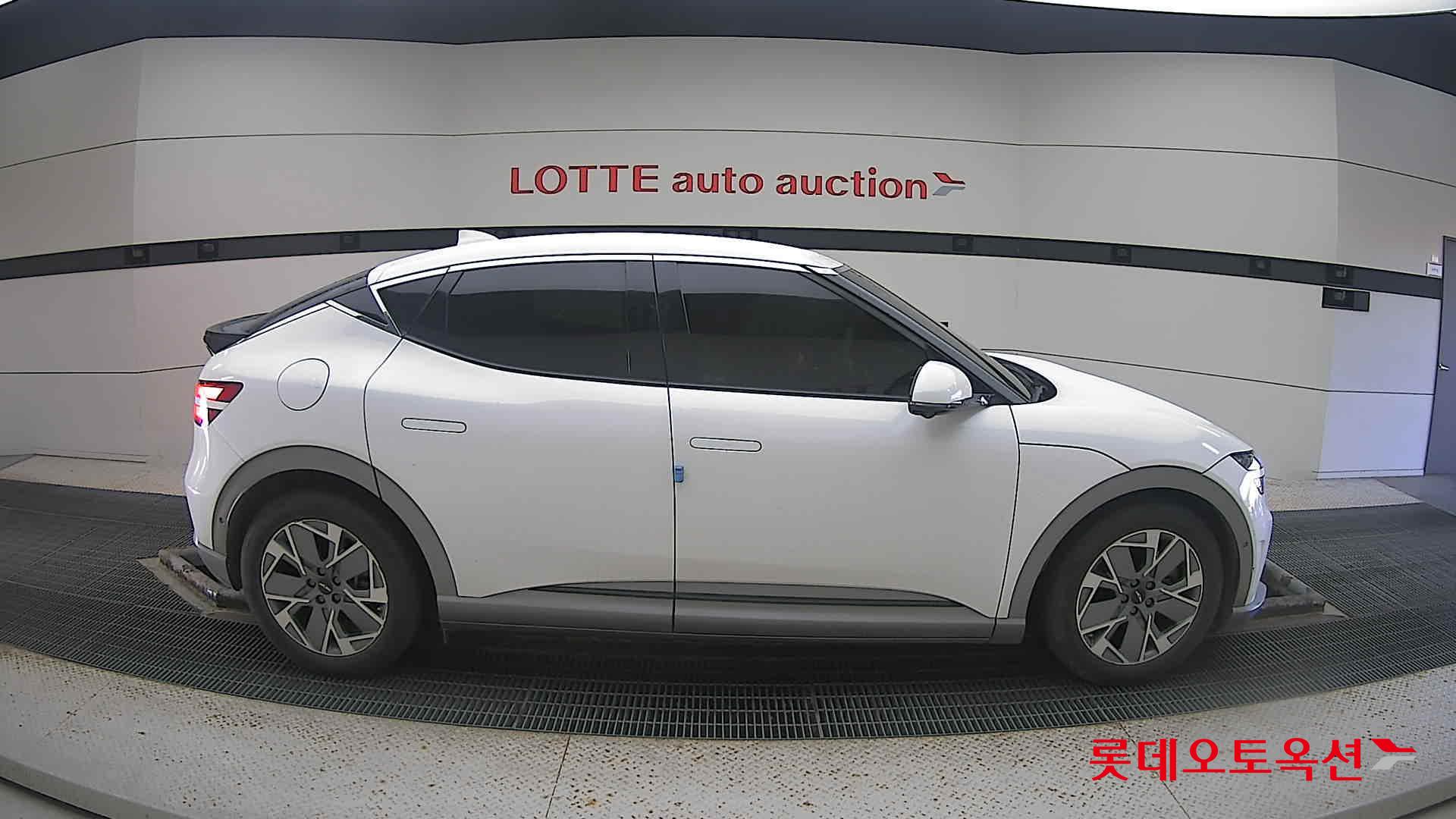 Hyundai GV60 2022 Uyuni White из Кореи, фото 3