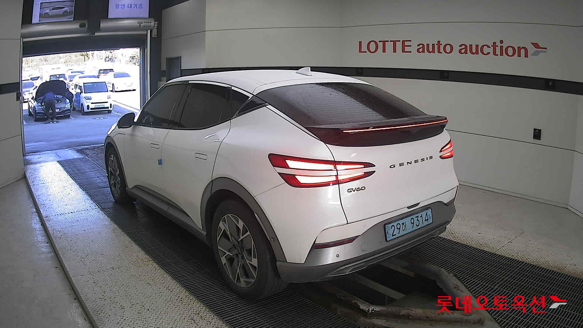 Hyundai GV60 2022 Uyuni White из Кореи, фото 6