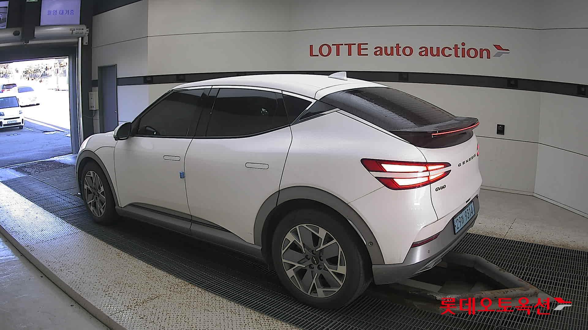 Hyundai GV60 id 3446721 из Кореи 10