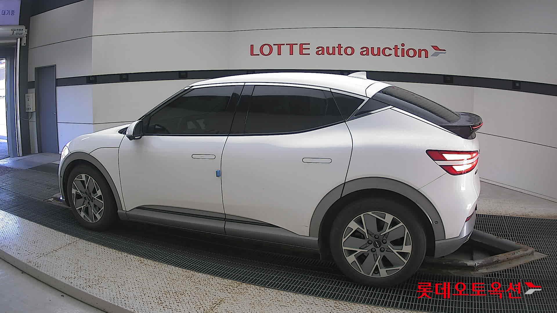 Hyundai GV60 id 3446721 из Кореи 11