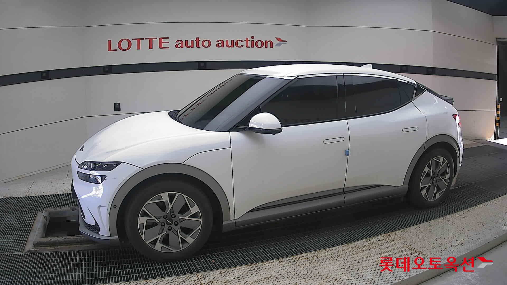 Hyundai GV60 id 3446721 из Кореи 12