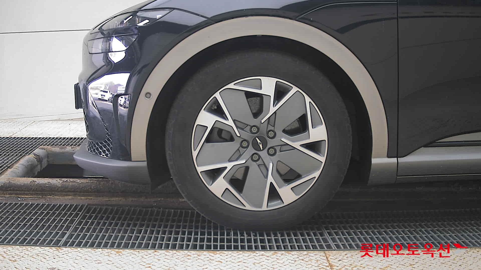 Hyundai GV60 id 3471652 из Кореи 21