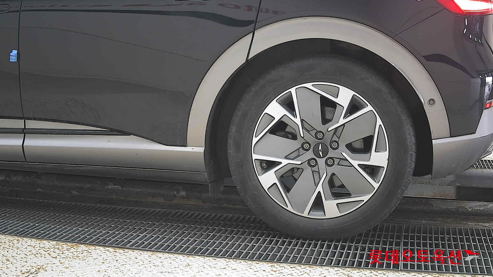 Hyundai GV60 id 3471652 из Кореи 22