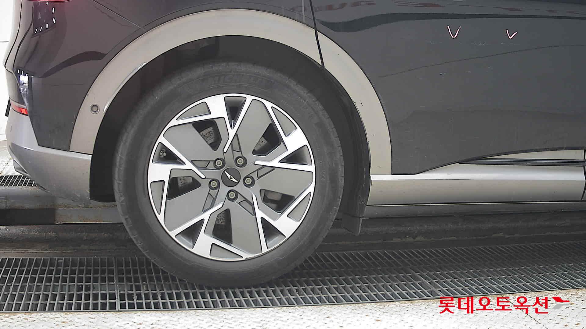 Hyundai GV60 id 3471652 из Кореи 24