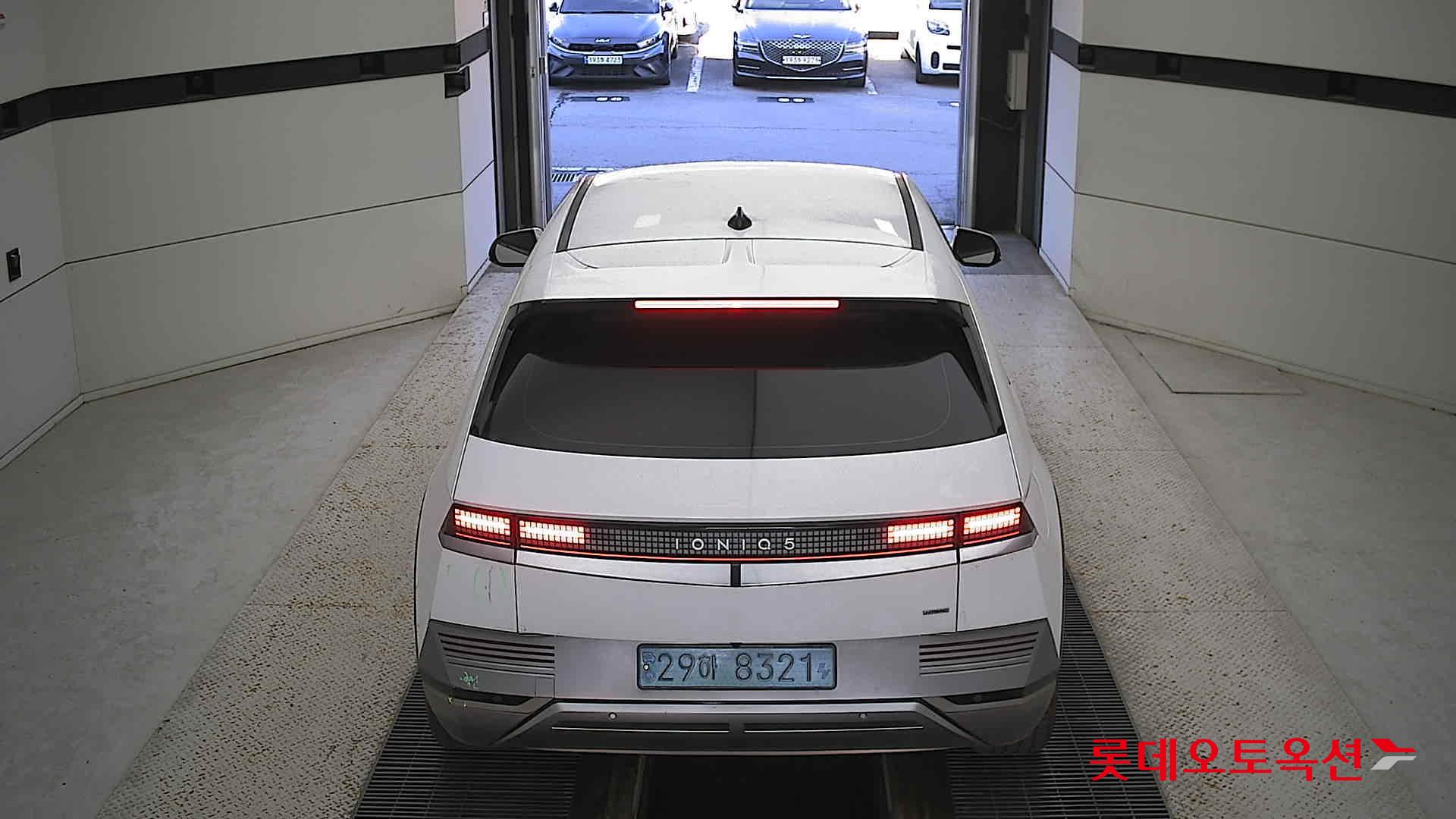 Hyundai IONIQ 5 2022 Atlas White из Кореи, фото 5