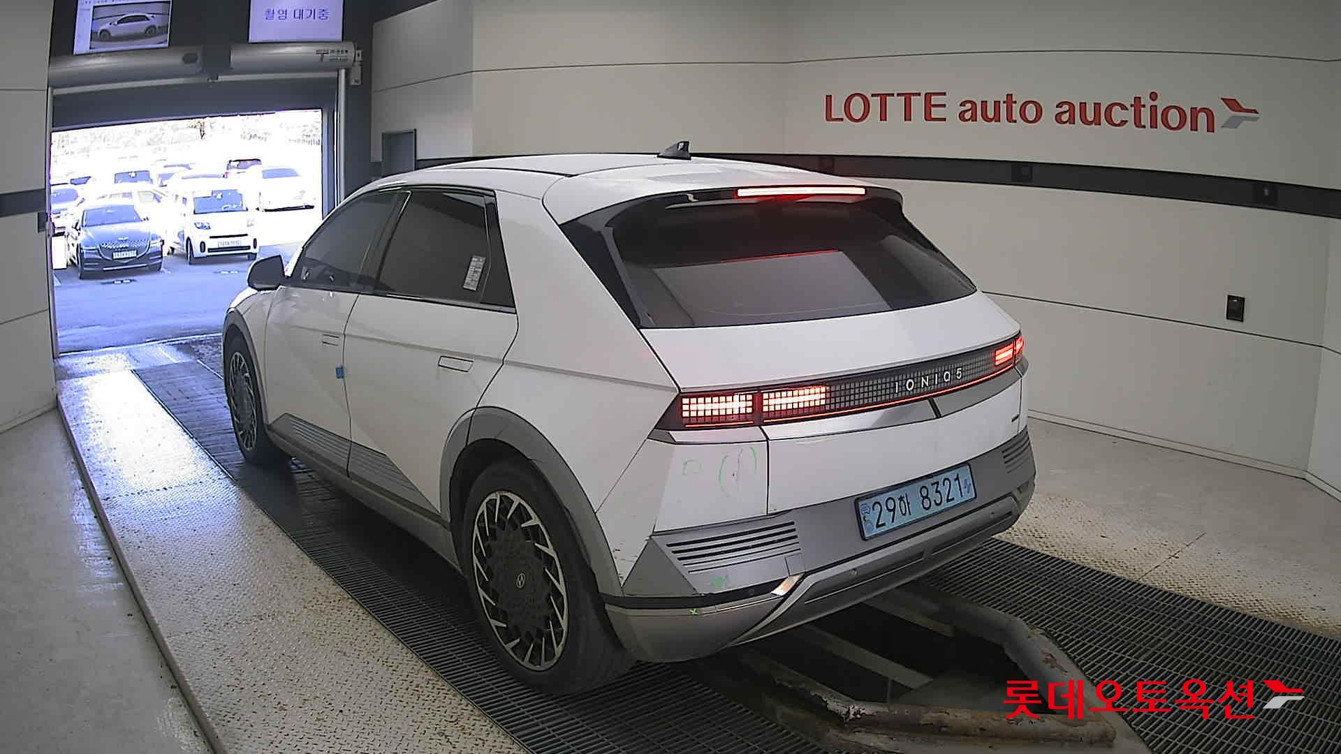 Hyundai IONIQ 5 2022 Atlas White из Кореи, фото 6